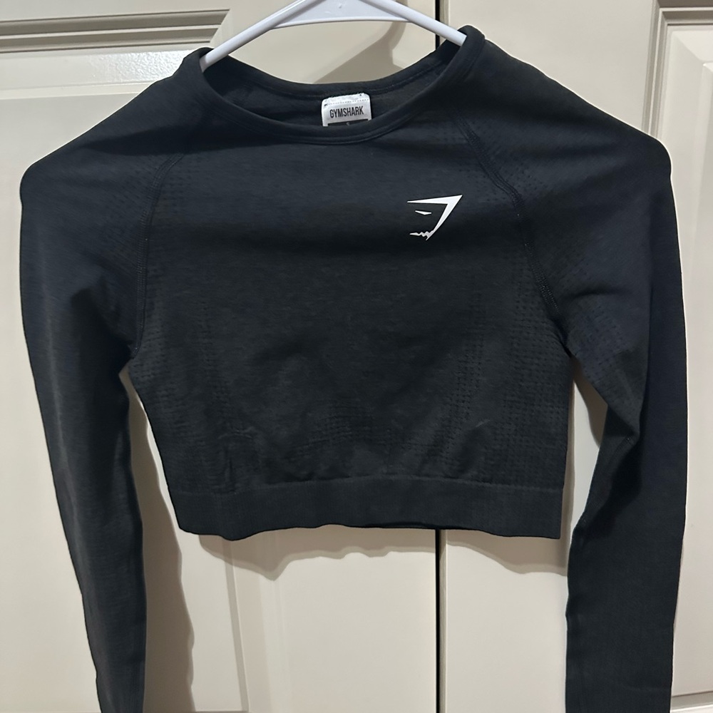 Gymshark Black Fitted Crop Sweatshirt